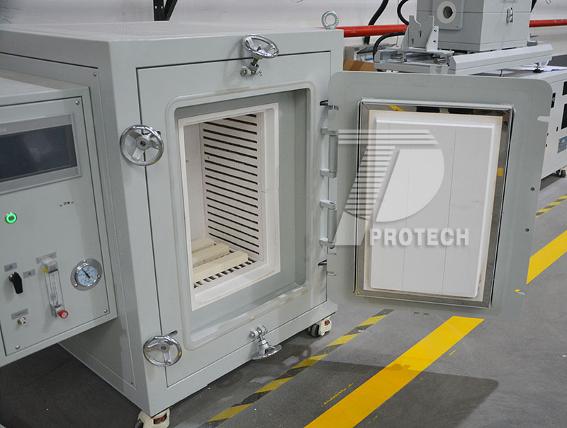 Realistic view of split type 1200 ℃ box atmosphere furnace